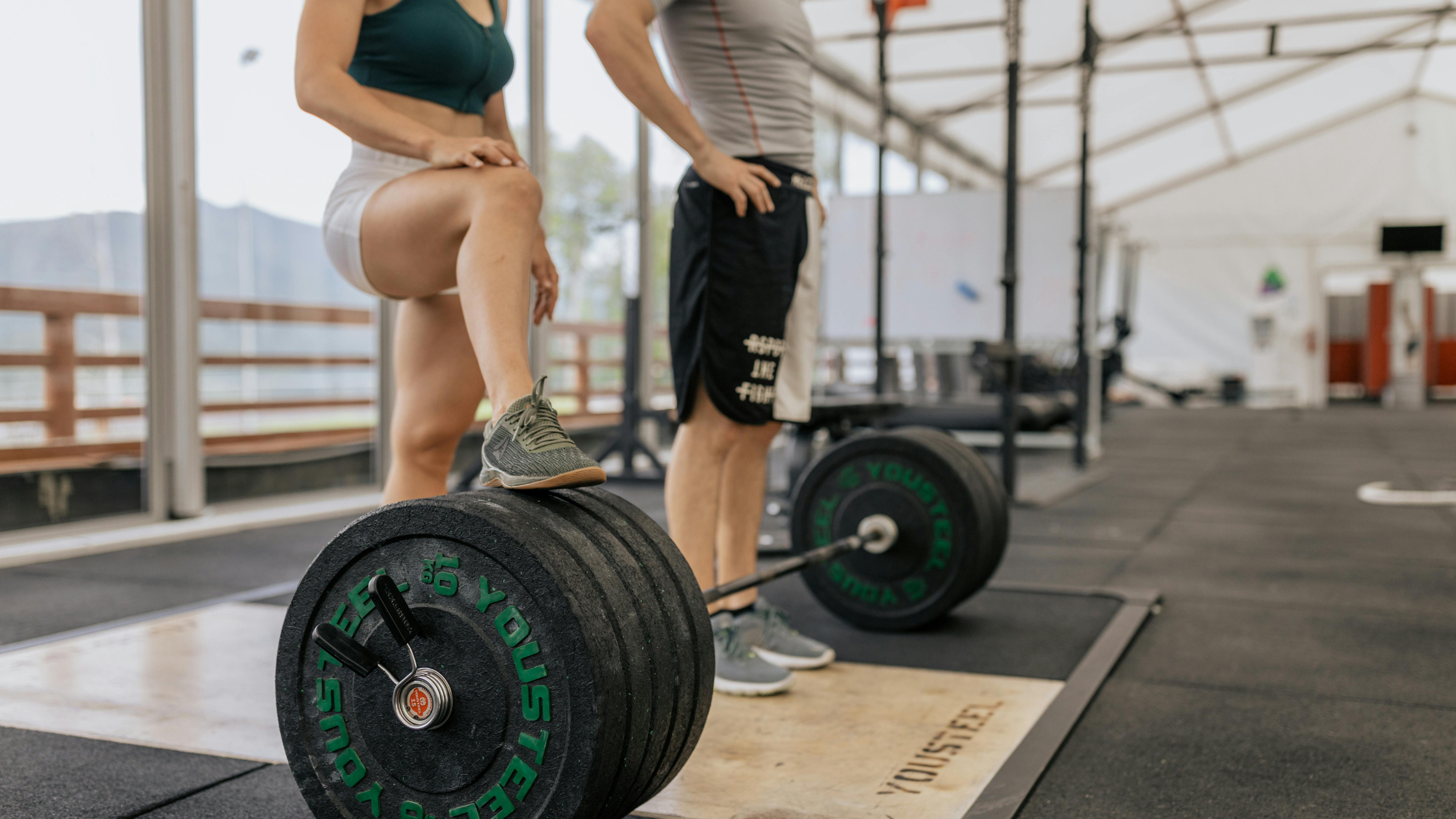 Your Back Hurts When You Squat? Here’s The Fix!