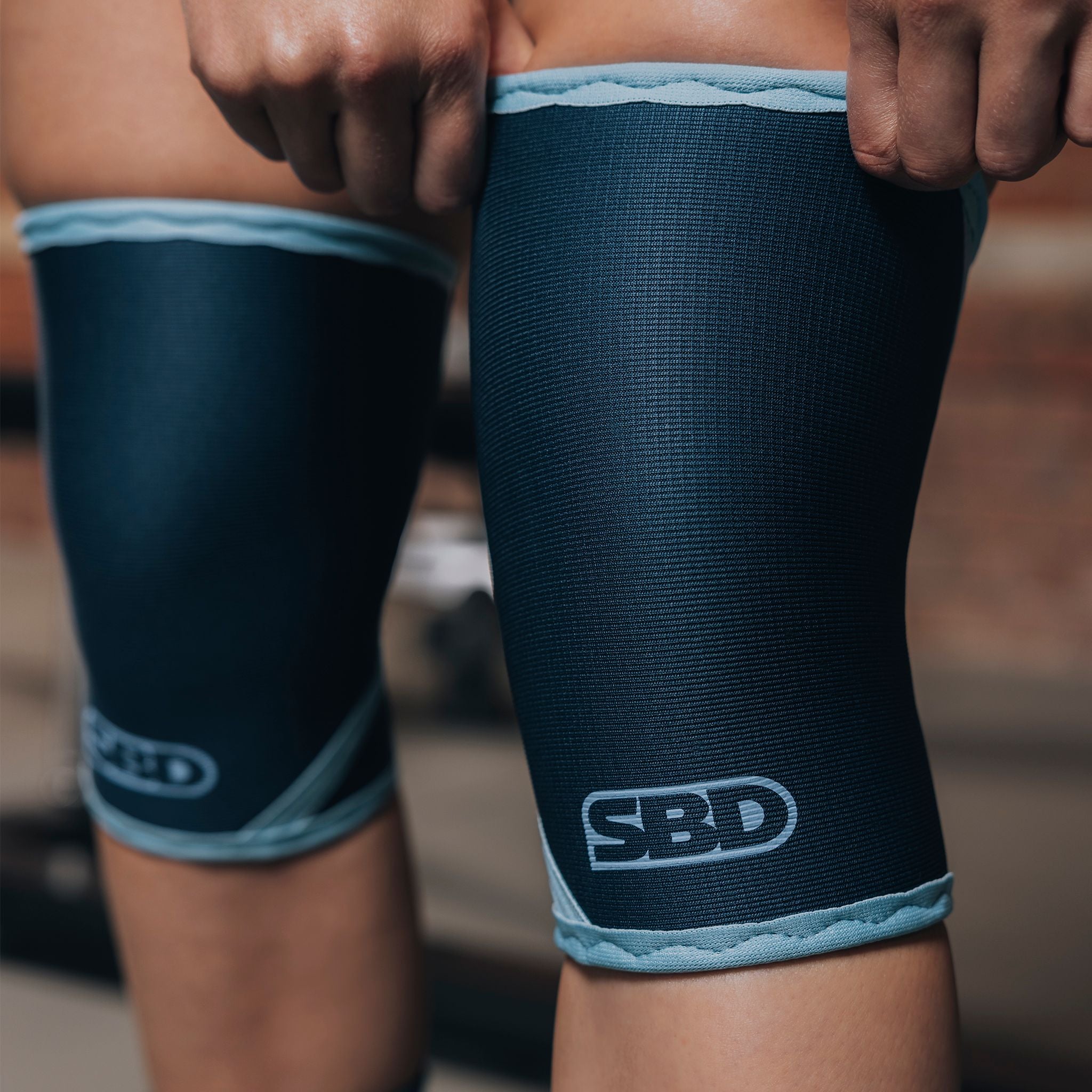 SBD Reflect Weightlifting Knee Sleeves (5mm) wide shot