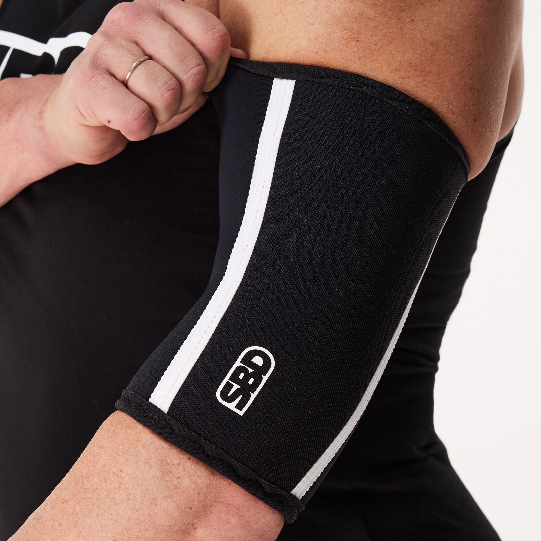 SBD Momentum Elbow Sleeves