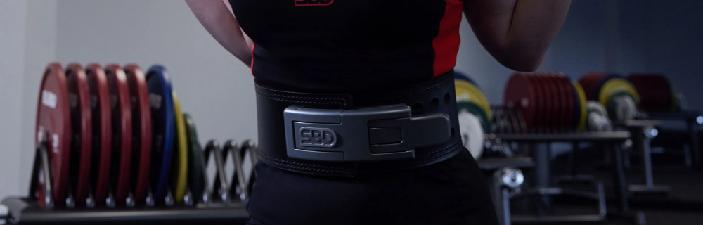 How Tight Should a Powerlifting Belt Be? A Guide to Proper Fit & Performance