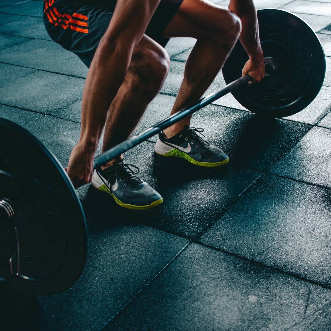 Knee Wraps in Bodybuilding: Enhancing Performance and Gaining an Edge