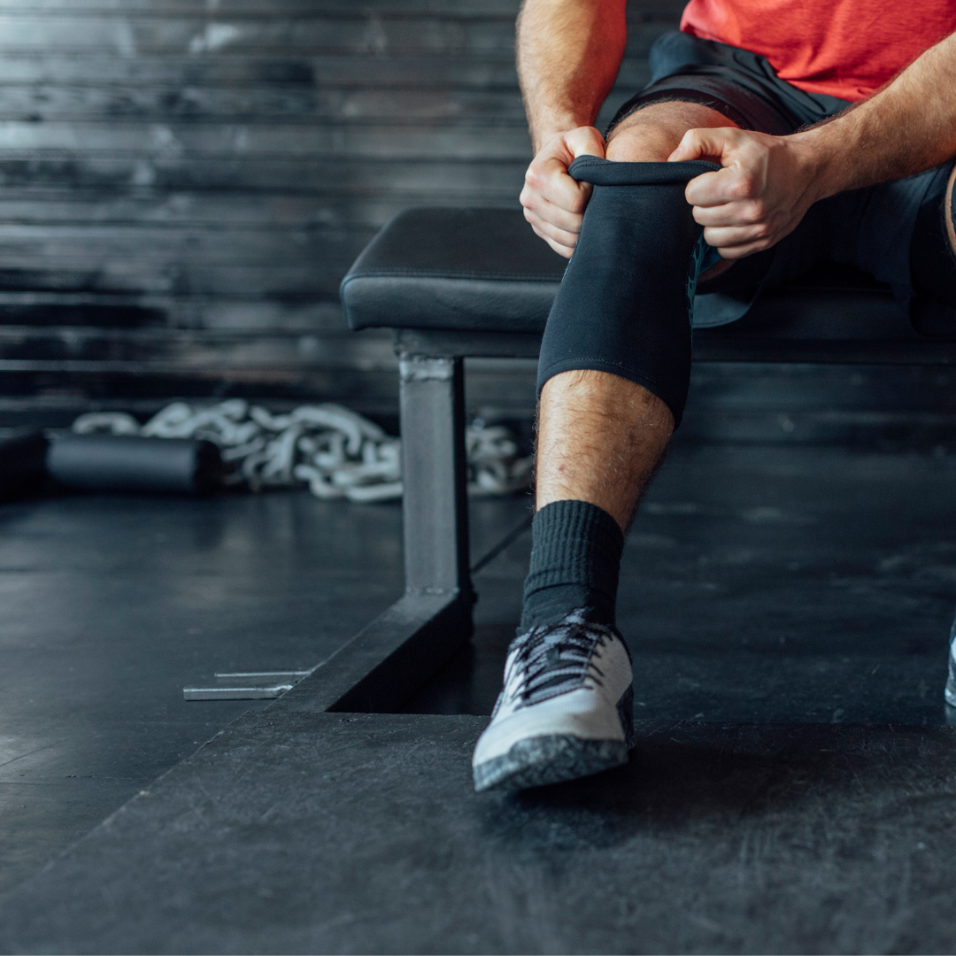 Knee Wraps vs. Knee Sleeves: Which Is Right for You?